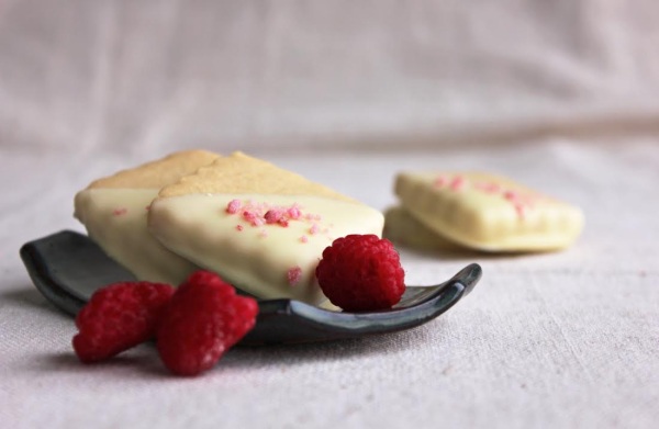 re sized doug sweets rasp cookie